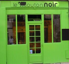 "Photo de Le mouton noir"